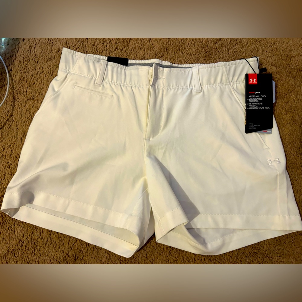 Super cute woman’s white under armor shorts